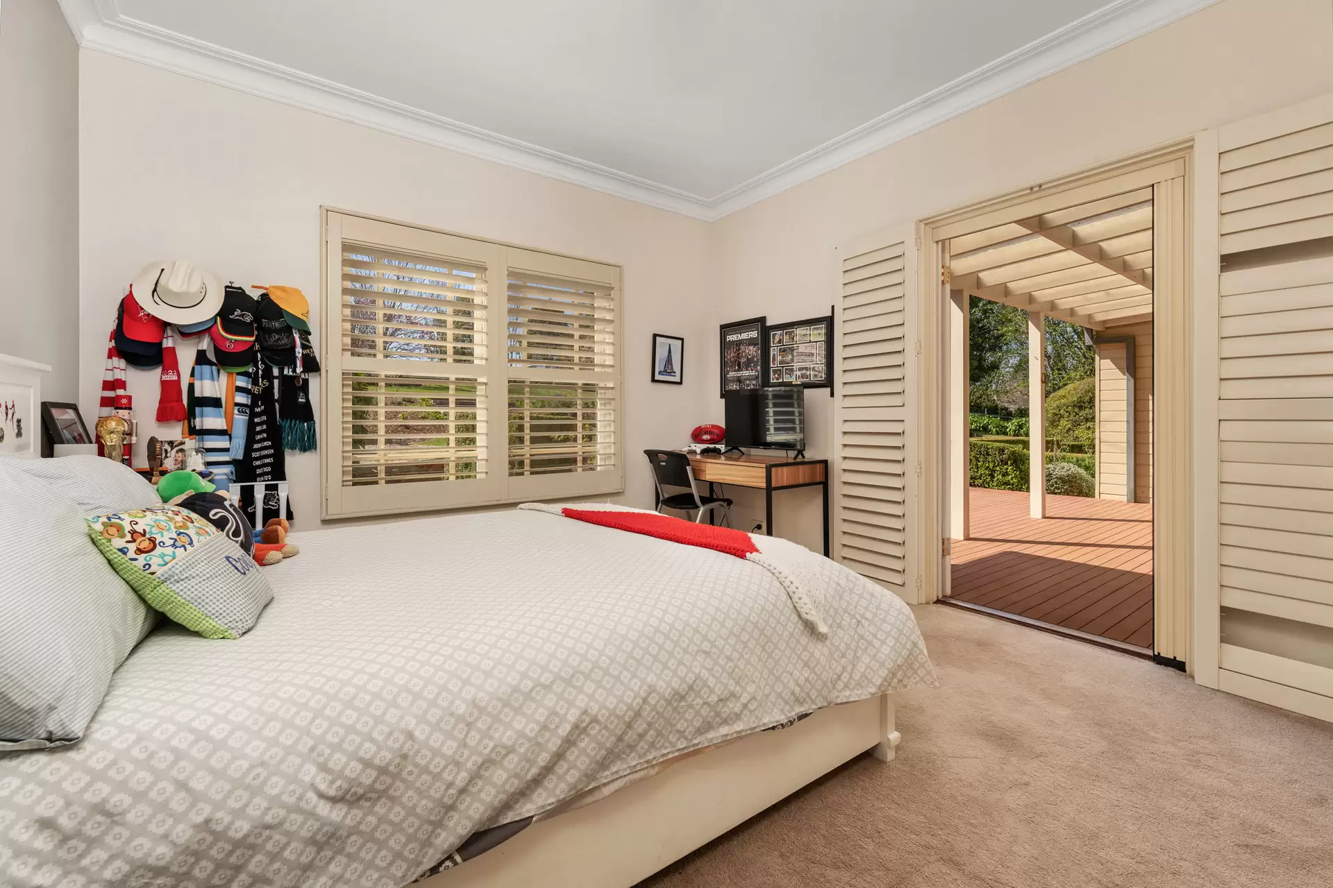 17 May Street, Robertson Sold by Drew Lindsay Sotheby's International Realty - image 1
