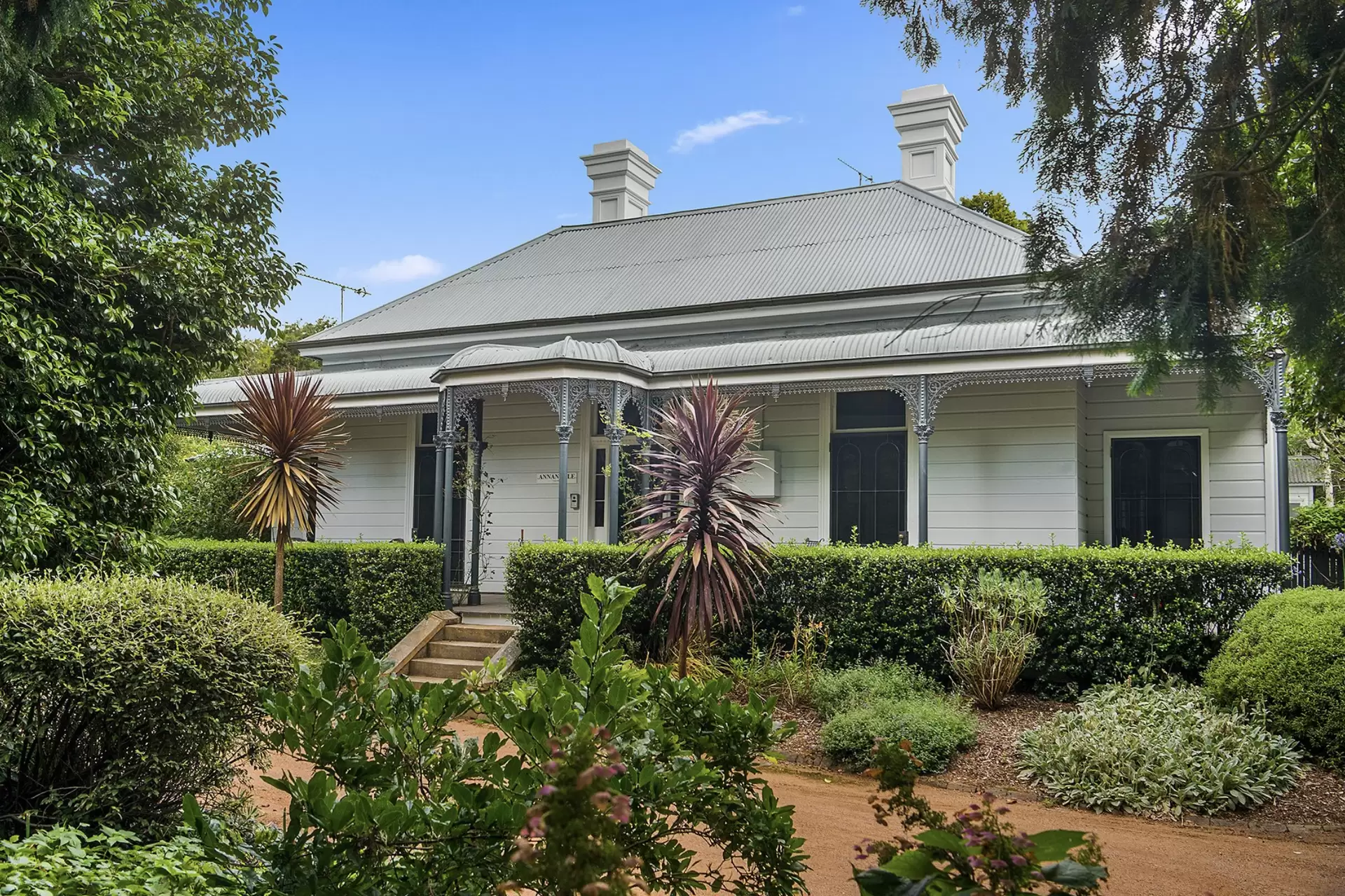 Bowral For Sale by Drew Lindsay Sotheby's International Realty - image 1