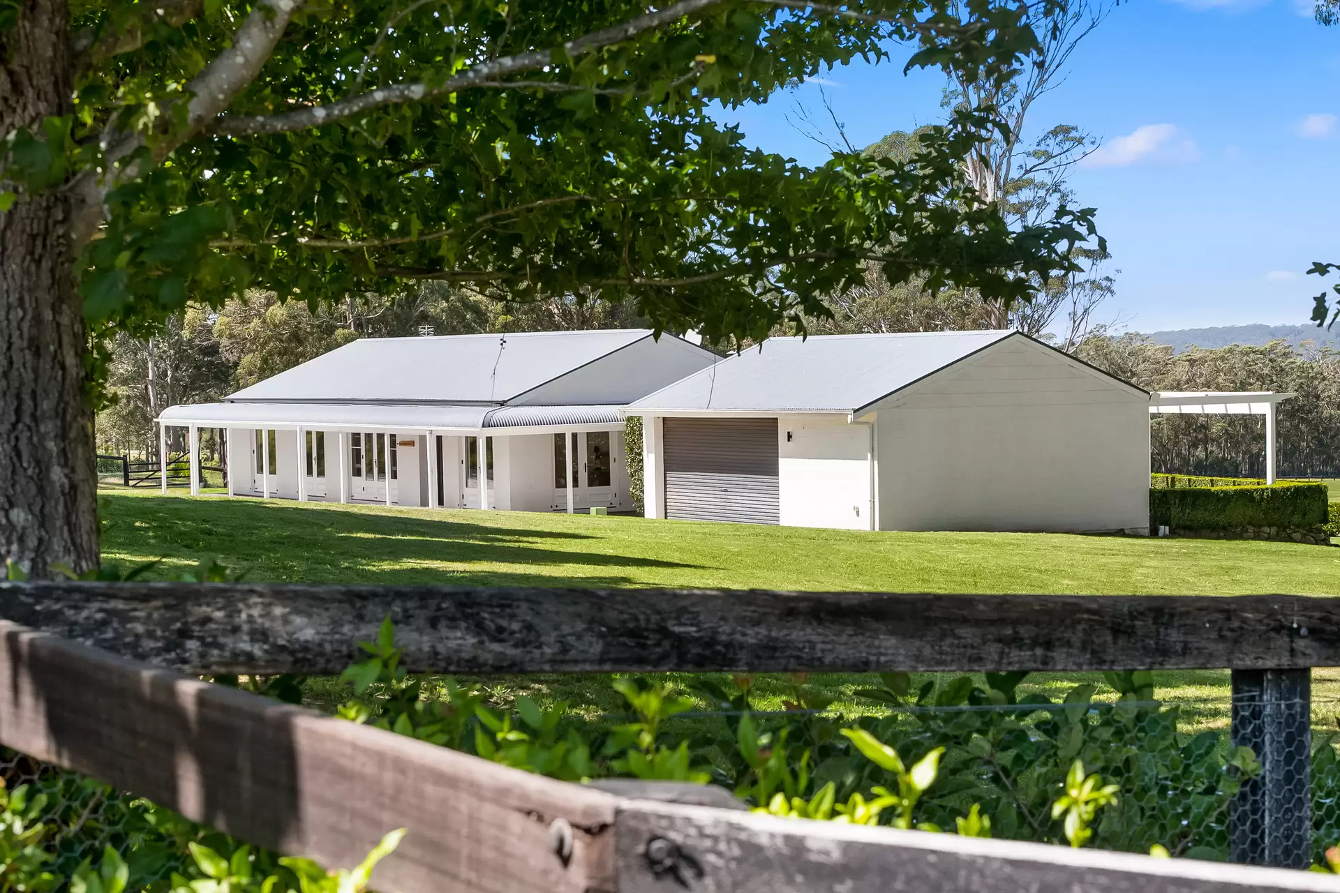 170 Wallaby Hill Road, Robertson Sold by Drew Lindsay Sotheby's International Realty - image 1