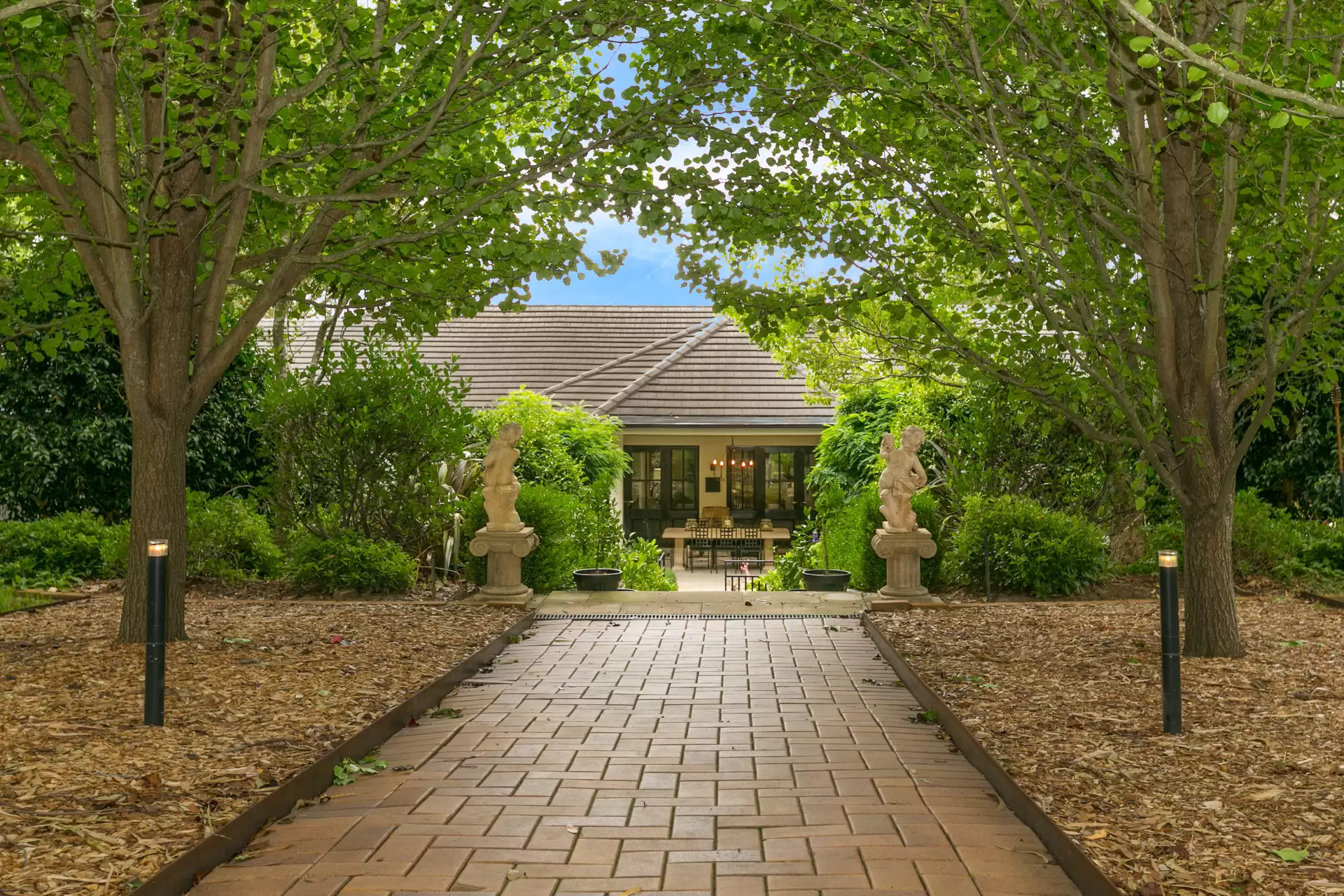 13 Kimberley Drive, Bowral Sold by Drew Lindsay Sotheby's International Realty - image 9