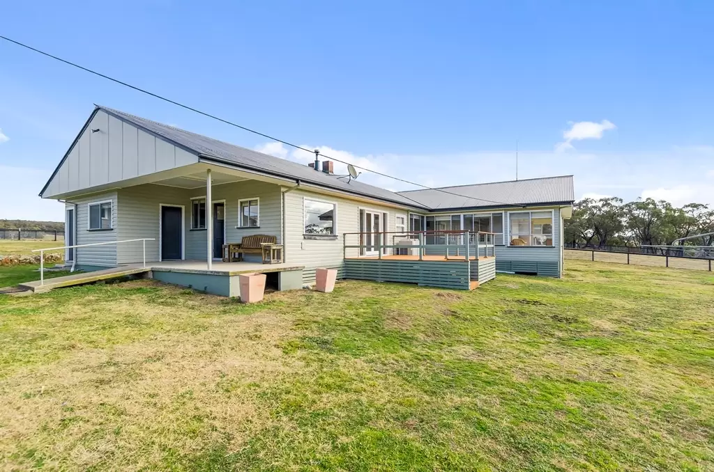 Marulan Sold by Drew Lindsay Sotheby's International Realty - image 7