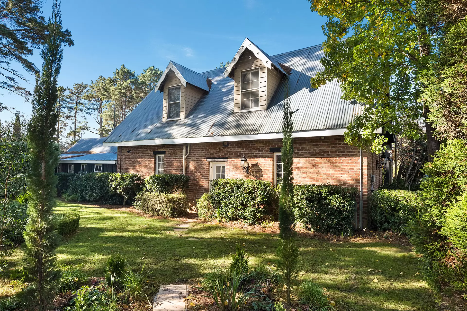 17-19 Holly Road, Burradoo Sold by Drew Lindsay Sotheby's International Realty - image 17