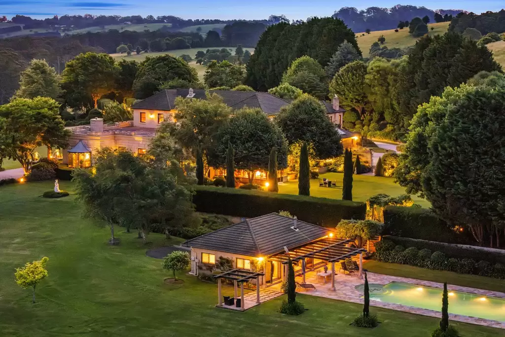 166 McEvilly Road, Robertson Sold by Drew Lindsay Sotheby's International Realty