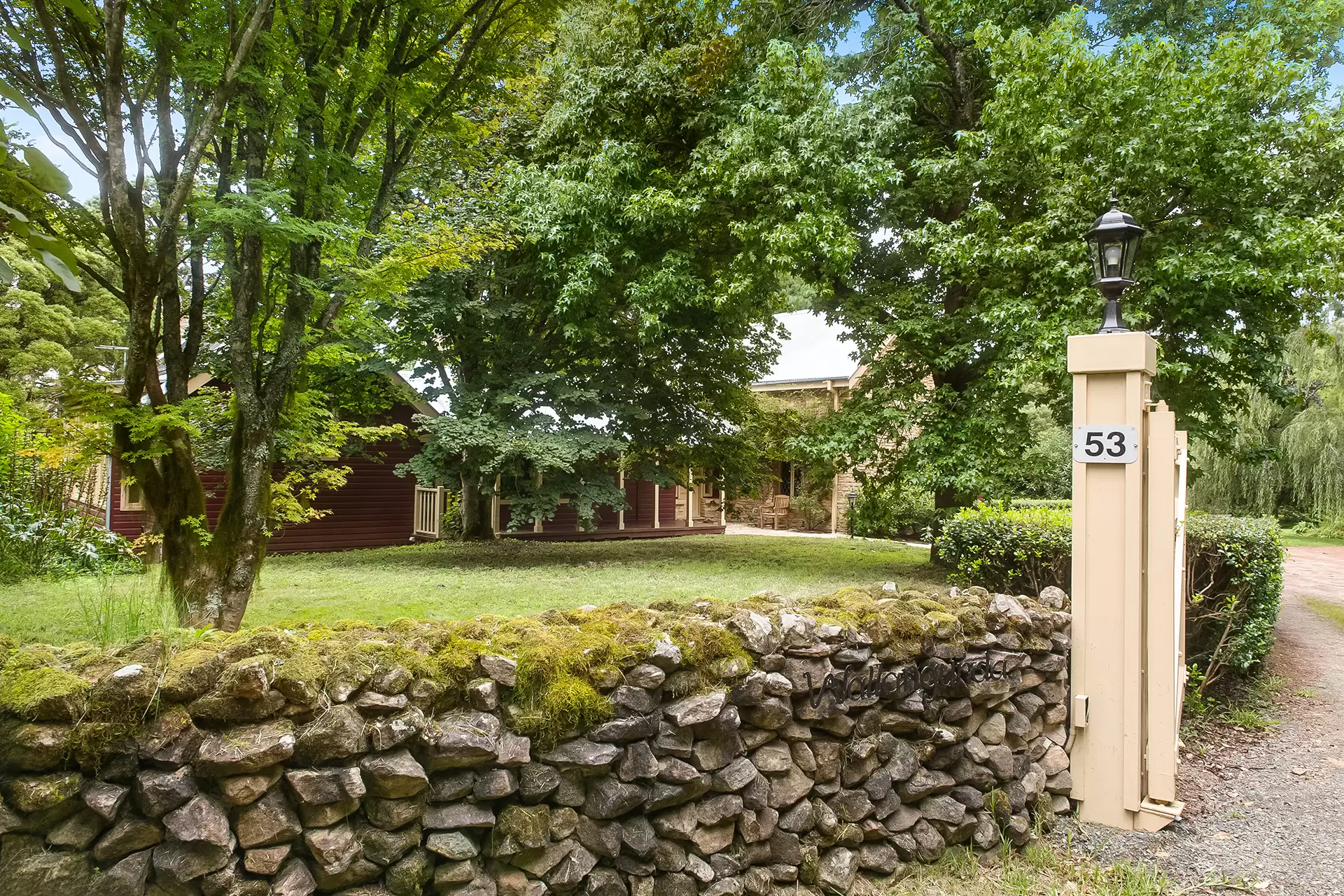 53 Missingham Parade, Robertson For Sale by Drew Lindsay Sotheby's International Realty - image 2