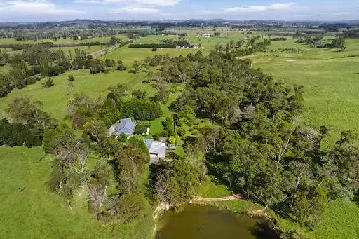 5854 Illawarra Highway, Avoca For Sale by Drew Lindsay Sotheby's International Realty