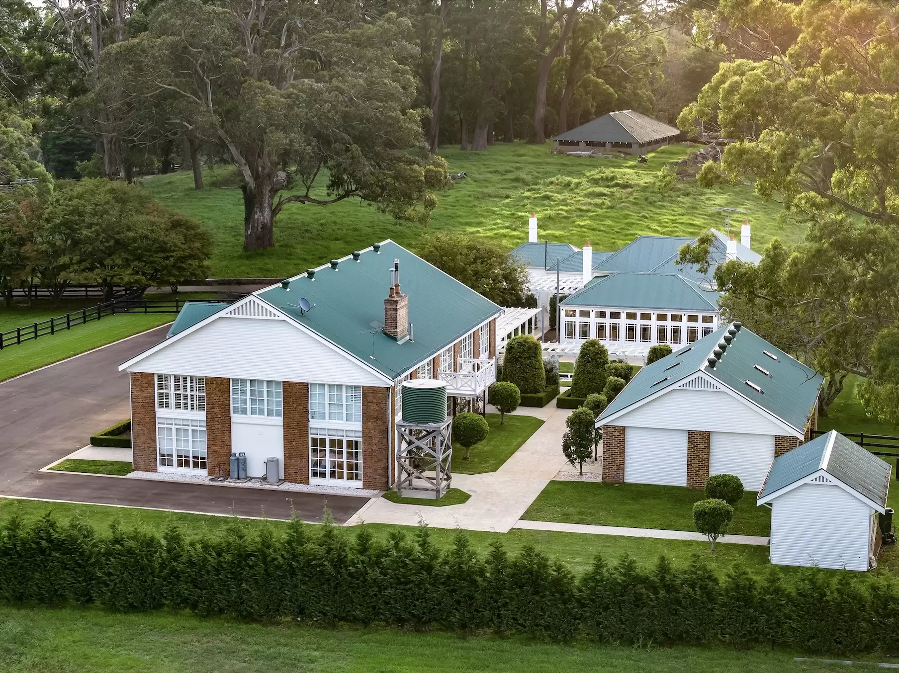 Bowral For Sale by Drew Lindsay Sotheby's International Realty - image 2
