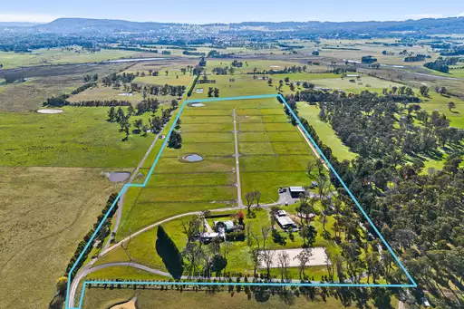 Moss Vale For Sale by Drew Lindsay Sotheby's International Realty