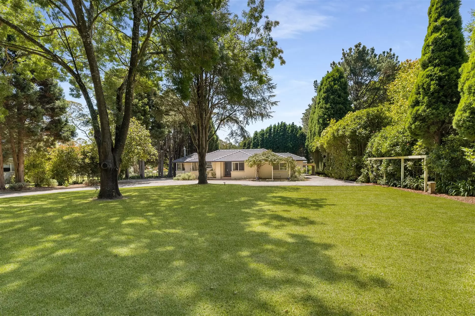 32 Charlotte Street, Burradoo For Sale by Drew Lindsay Sotheby's International Realty - image 3