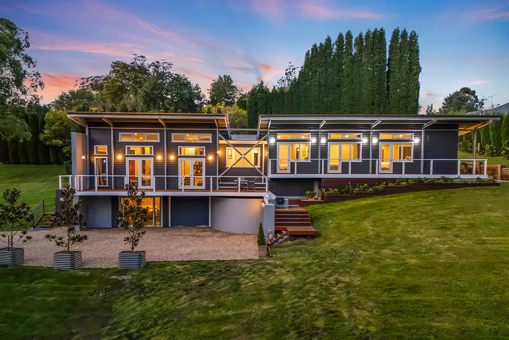 6  Woodbury Court, Bowral For Sale by Drew Lindsay Sotheby's International Realty
