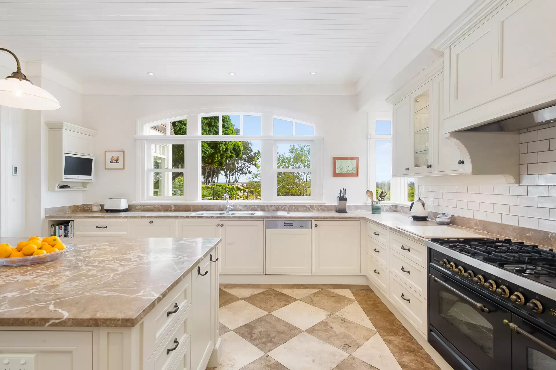 35 Mandemar Lane, Mandemar Sold by Drew Lindsay Sotheby's International Realty - image 11