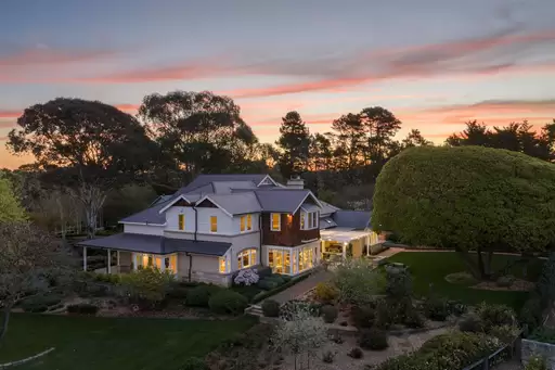 35 Mandemar Lane, Mandemar For Sale by Drew Lindsay Sotheby's International Realty