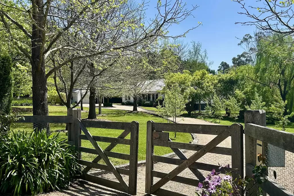 14-16 Hambridge Road, Yerrinbool Sold by Drew Lindsay Sotheby's International Realty