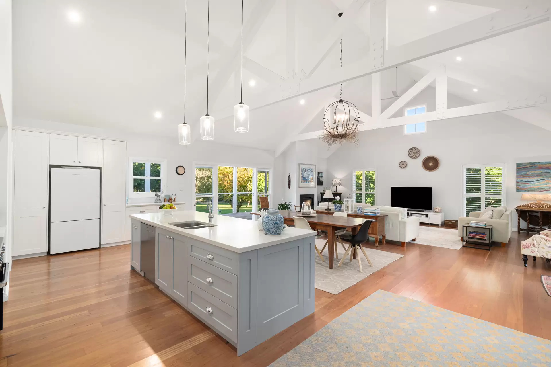 14-16 Hambridge Road, Yerrinbool Sold by Drew Lindsay Sotheby's International Realty - image 7