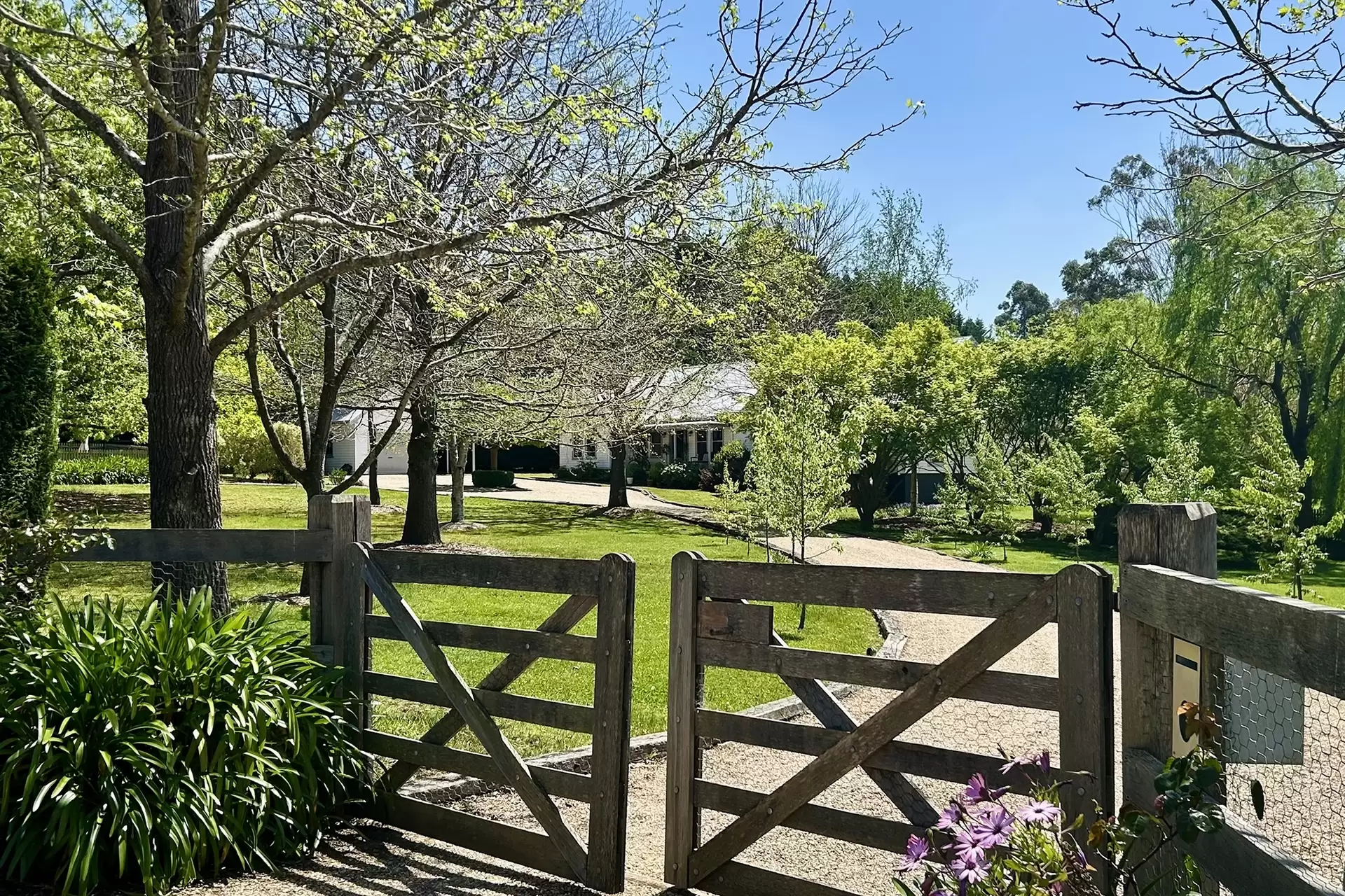 14-16 Hambridge Road, Yerrinbool Sold by Drew Lindsay Sotheby's International Realty - image 1