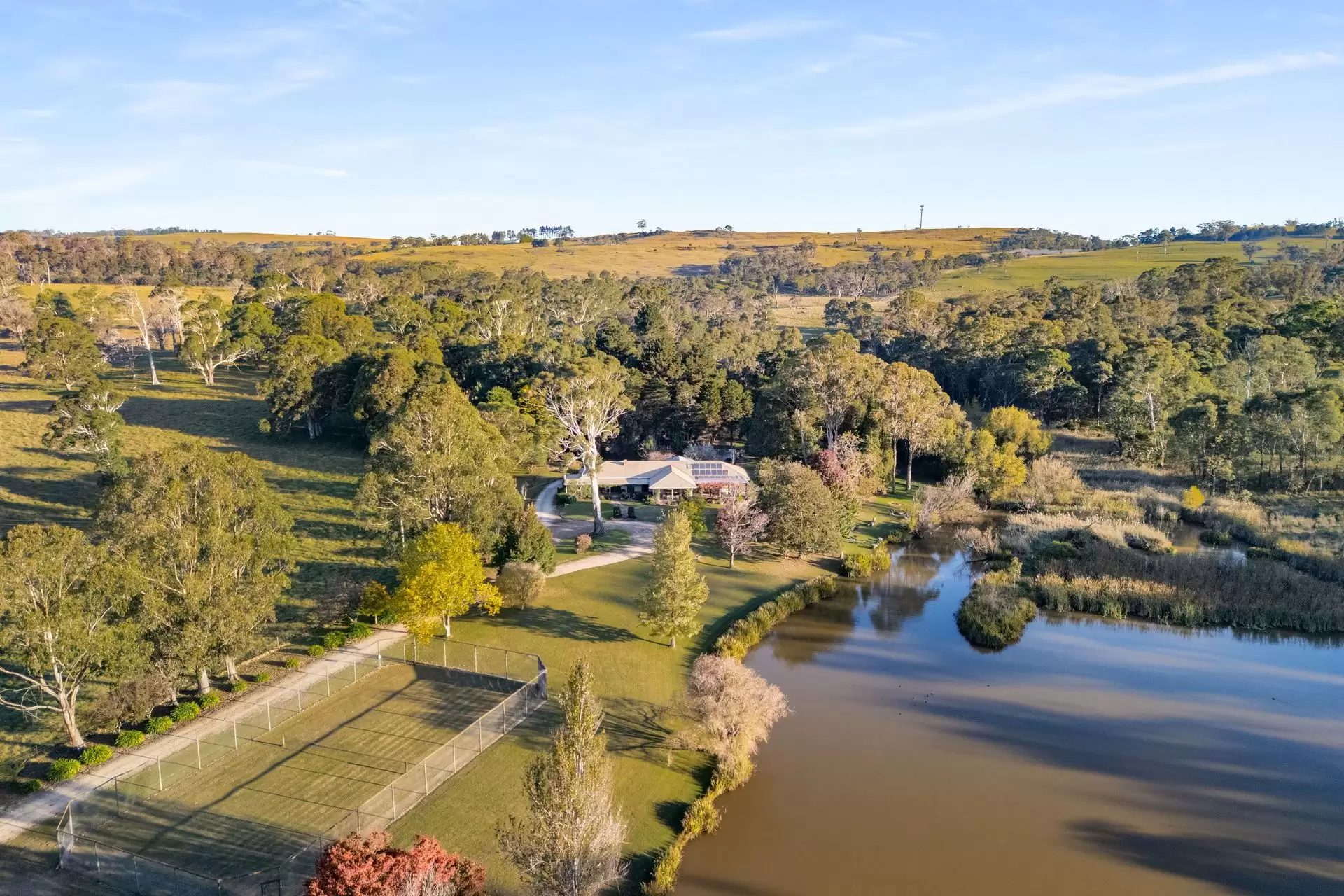 271 Woodlands Road, Woodlands Sold by Drew Lindsay Sotheby's International Realty - image 1