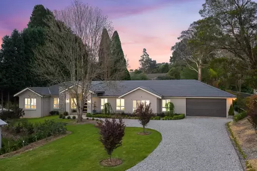 16 Cliff Street, Bowral For Sale by Drew Lindsay Sotheby's International Realty