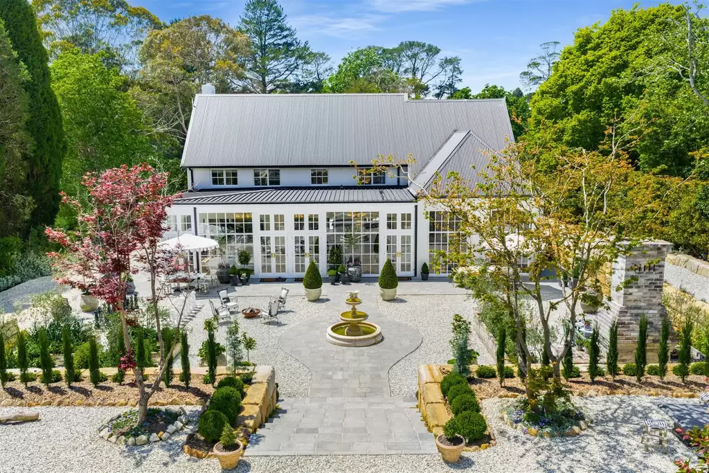 5 Fairway Drive, Bowral For Sale by Drew Lindsay Sotheby's International Realty