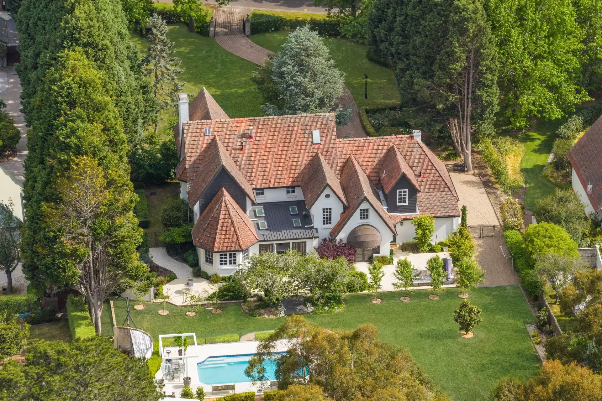 2 Greyleaves Avenue, Burradoo For Sale by Drew Lindsay Sotheby's International Realty - image 1