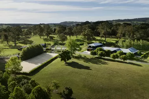Burradoo For Sale by Drew Lindsay Sotheby's International Realty