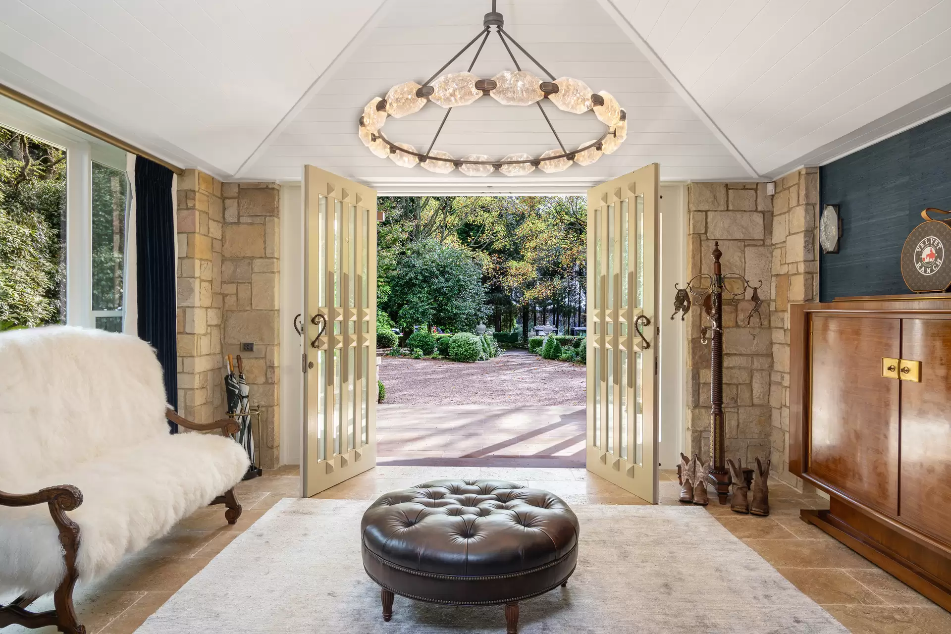 101 Pearsons Lane, Robertson For Sale by Drew Lindsay Sotheby's International Realty - image 3