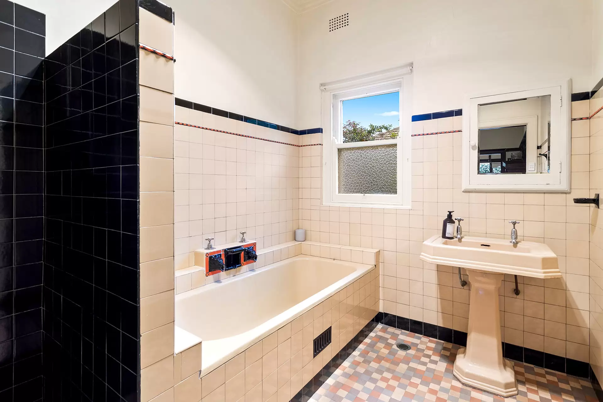 4 Church Street, Bowral For Sale by Drew Lindsay Sotheby's International Realty - image 12