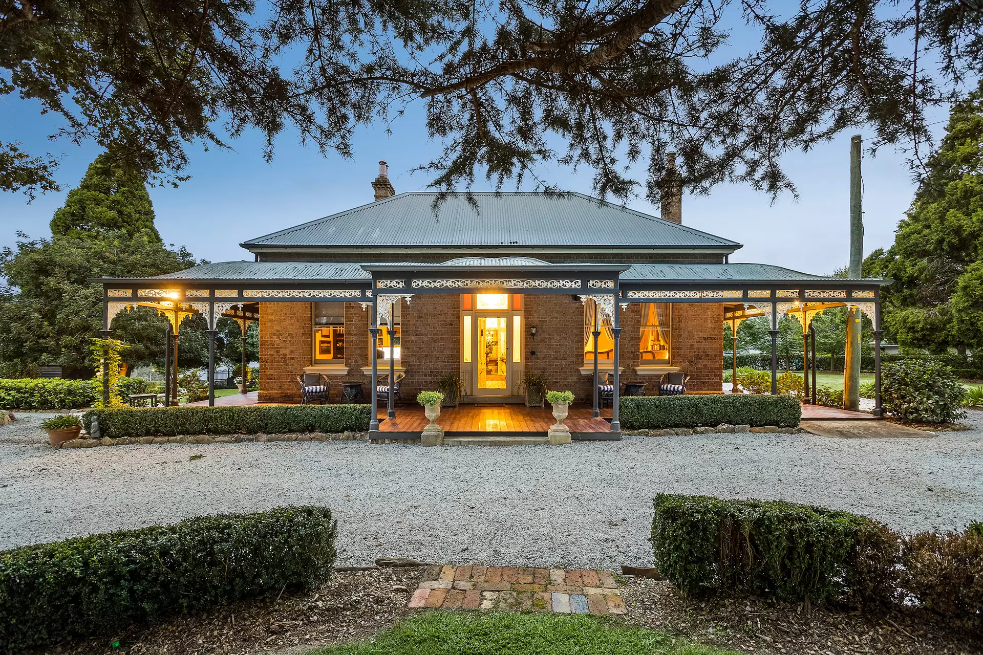 37 Railway Parade, Balmoral Village For Sale by Drew Lindsay Sotheby's International Realty - image 2