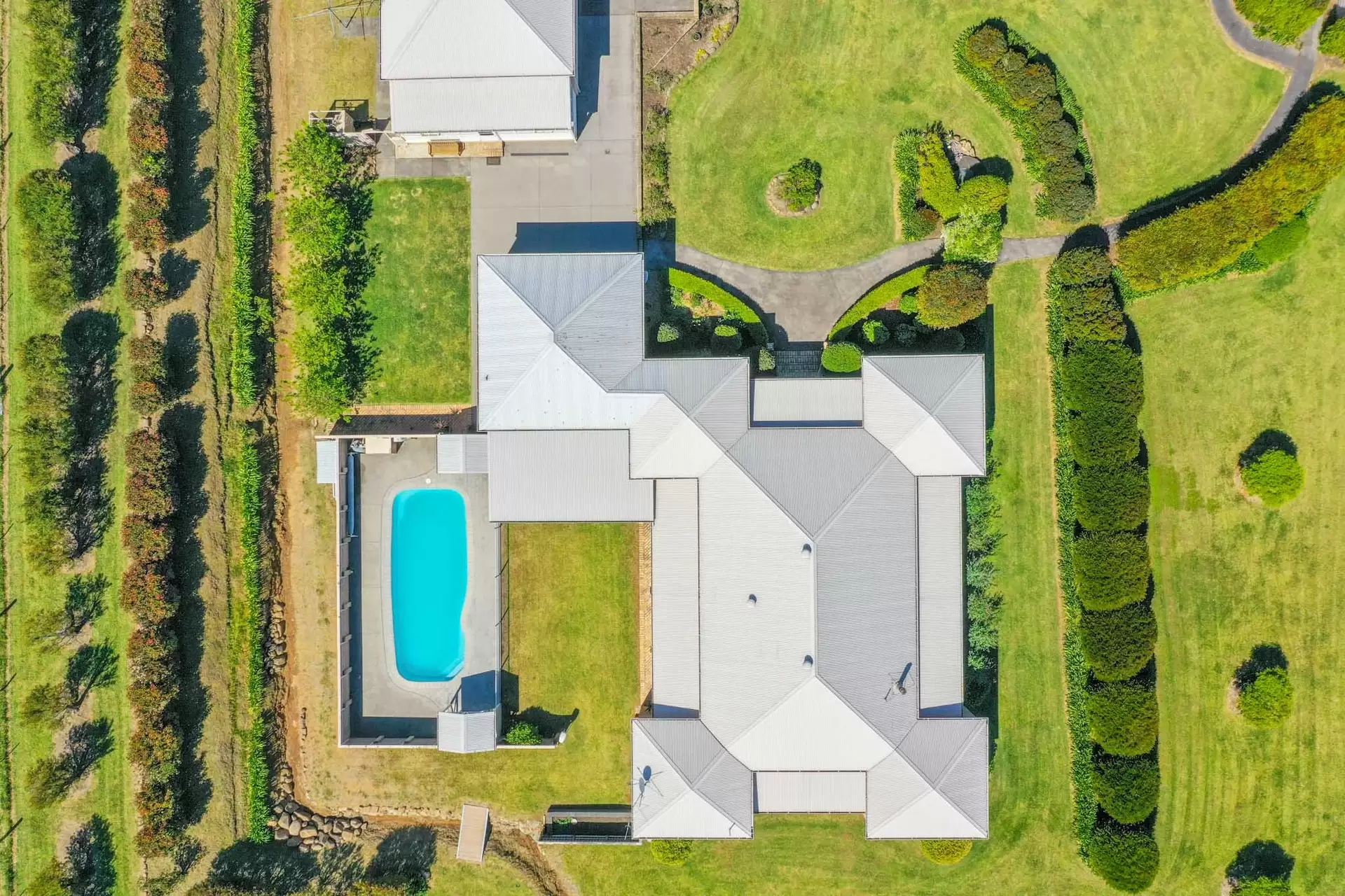 9 Corks Lane, Milton For Sale by Drew Lindsay Sotheby's International Realty - image 3