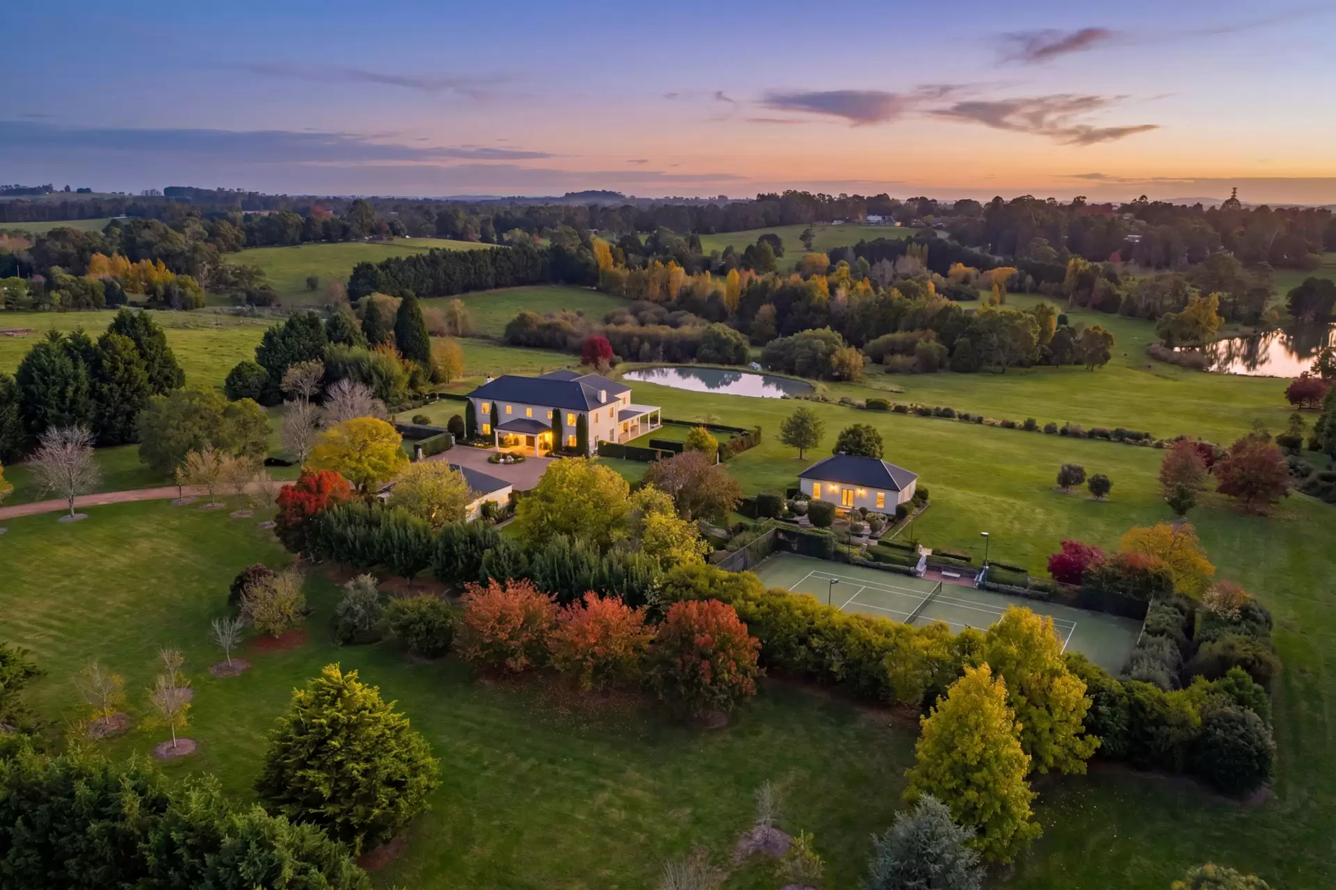 470 Ellsmore Road, Exeter For Sale by Drew Lindsay Sotheby's International Realty - image 1