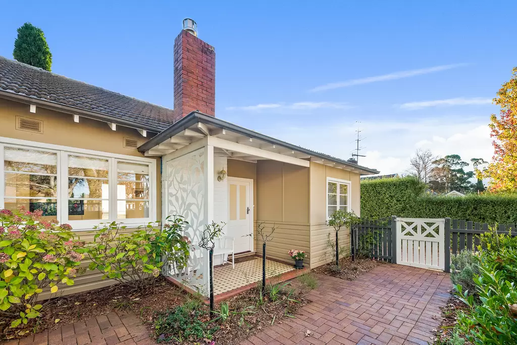 11 Sheffield Road, Bowral For Sale by Drew Lindsay Sotheby's International Realty